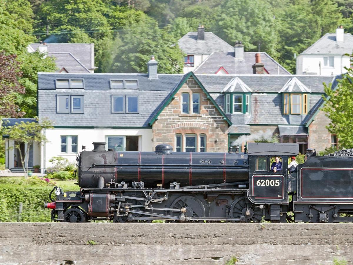 Torfern Villa Achaphubuil Eksteriør bilde